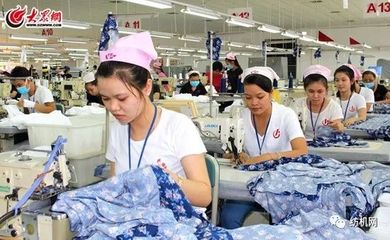 30多家媒體求參觀!青島這家紡織廠創立60年,年產值過百億,它的智能工廠、無水染色、智能服裝都堪稱行業典范!