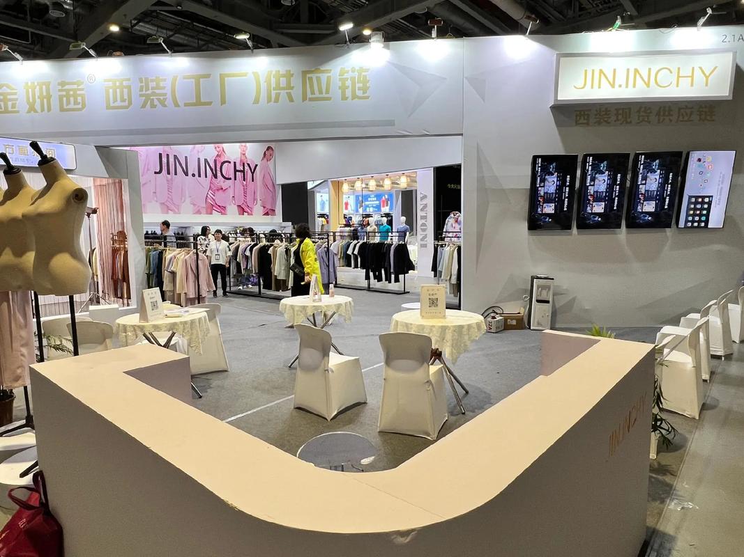 上海服裝展會(huì) 美麗經(jīng)濟(jì)新地標(biāo)，化妝品銷售強(qiáng)勢(shì)增長(zhǎng)
